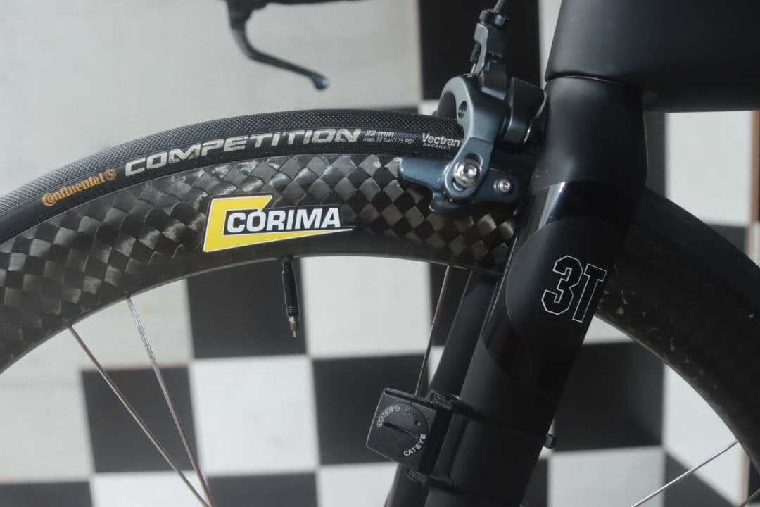 愛知 希少 VENTUM ロード TTバイクトライアスロン di2 CORIMA