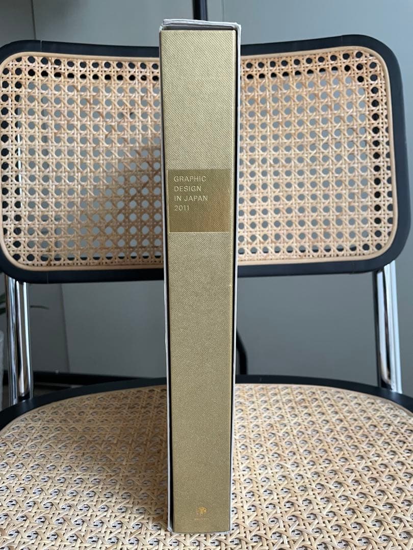 アート・デザイン・音楽 GRAPHIC DESIGN IN JAPAN 2011