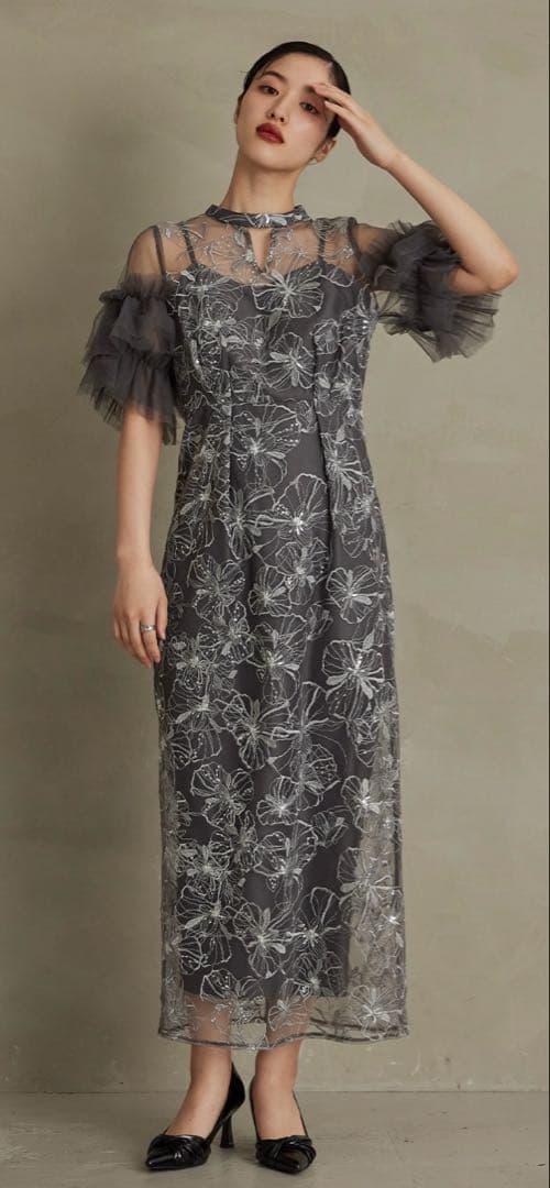 niana パーティードレス　スパンコール刺繍レース