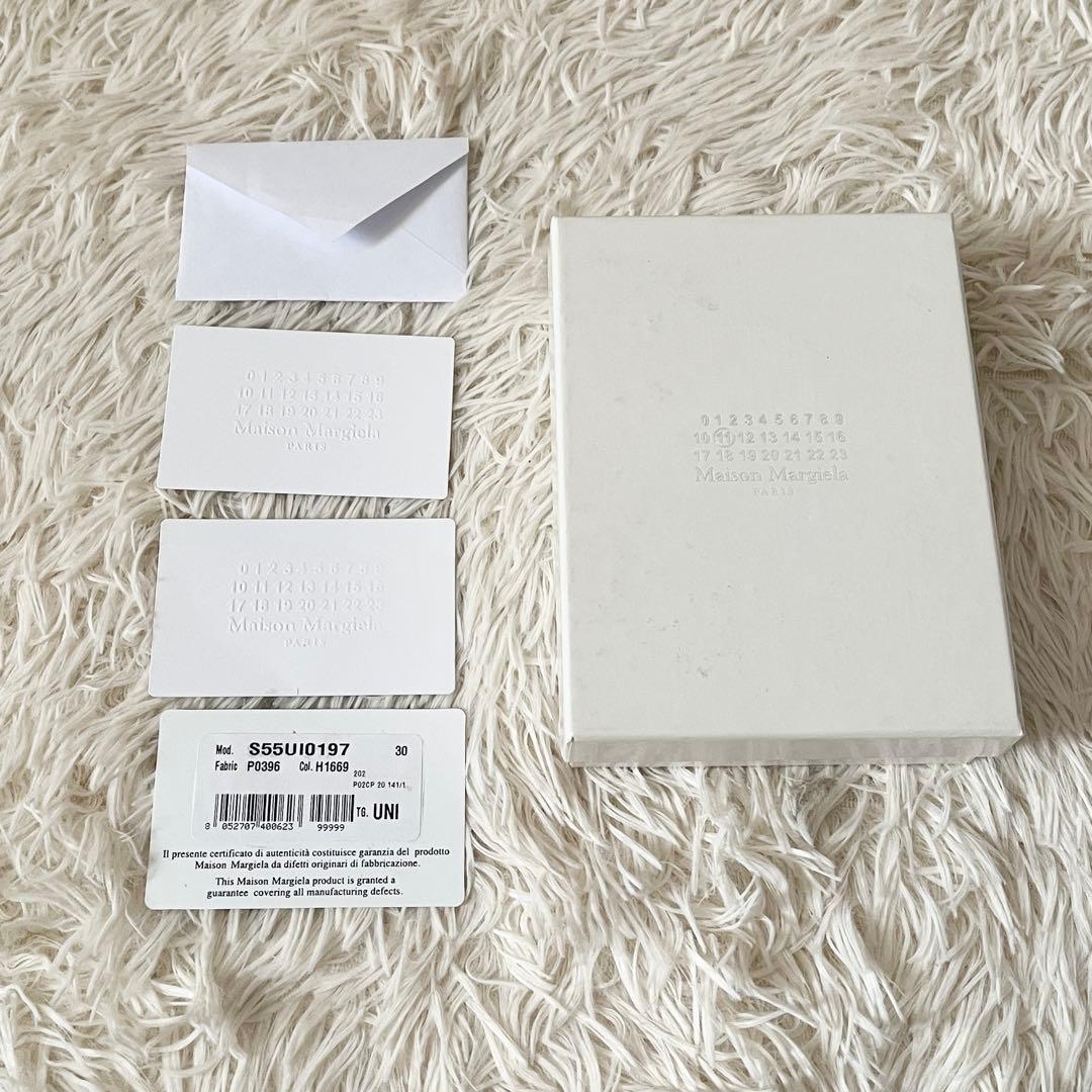 美品✨MAISON MARGIELA メゾンマルジェラ　二つ折り財布　レザー　黒