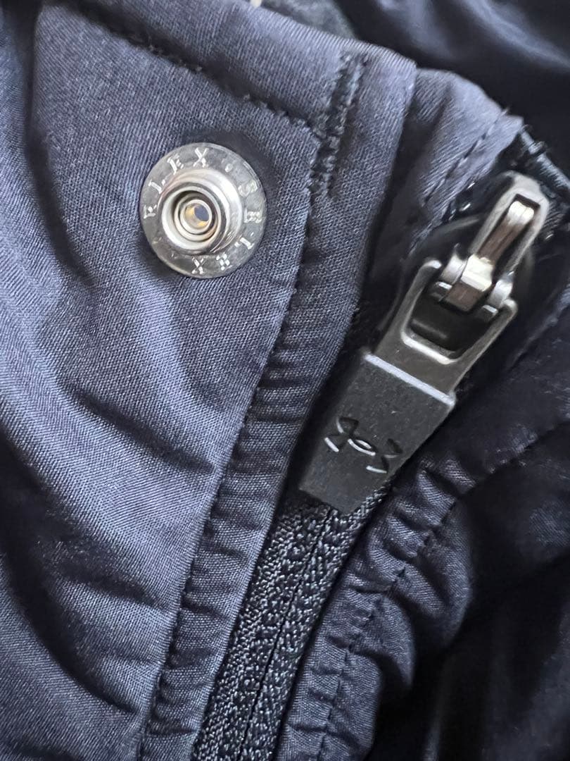 h*a様 アンダーアーマー ベンチコート M 中綿 ダウン コート ブラック