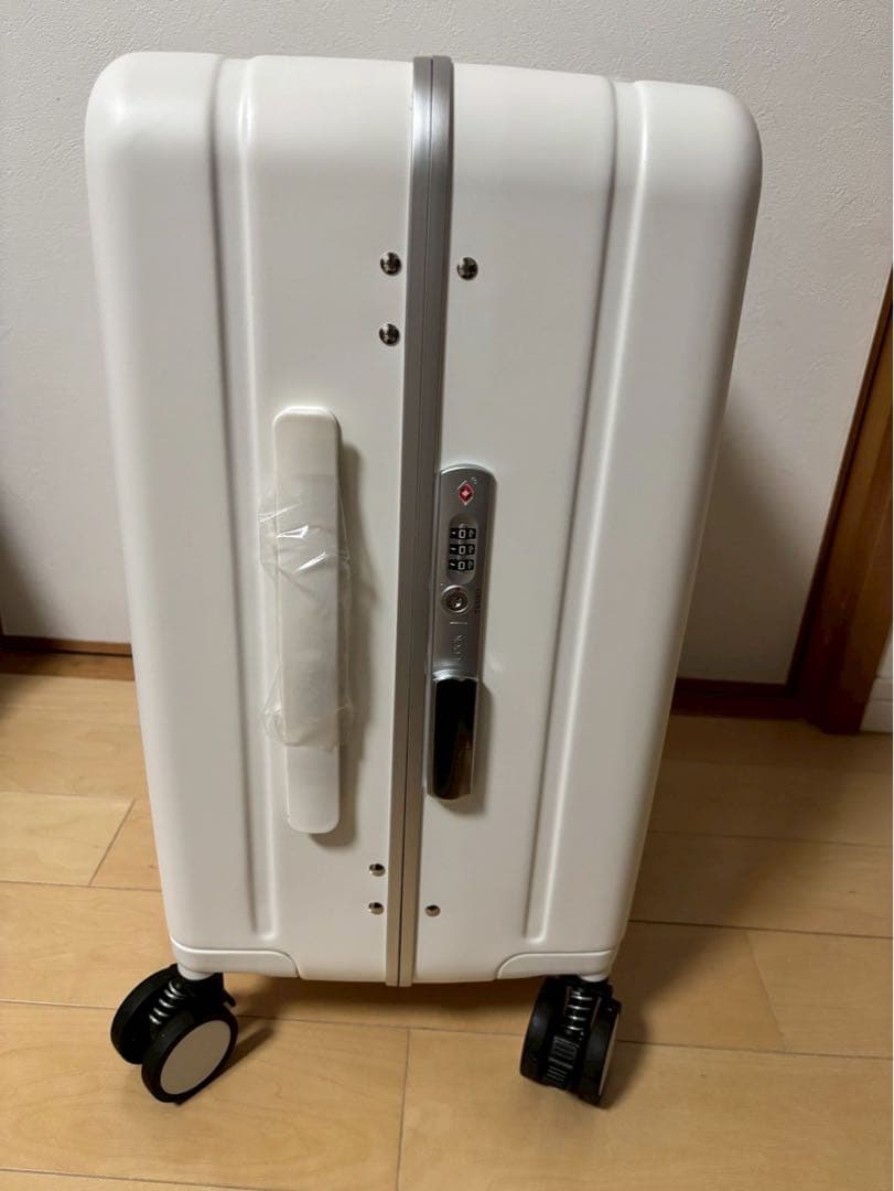 スーツケース 子どもが乗れる キャリーケース 40ℓ 機内持ち込み可 ベージュ