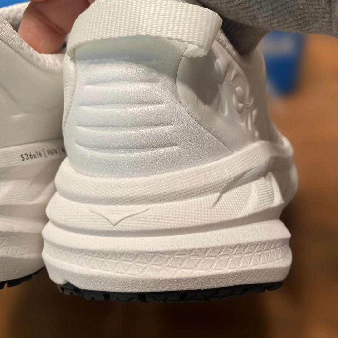 HOKA ONEONE ホカ　レザー　BONDI SR 24.5 フロスト