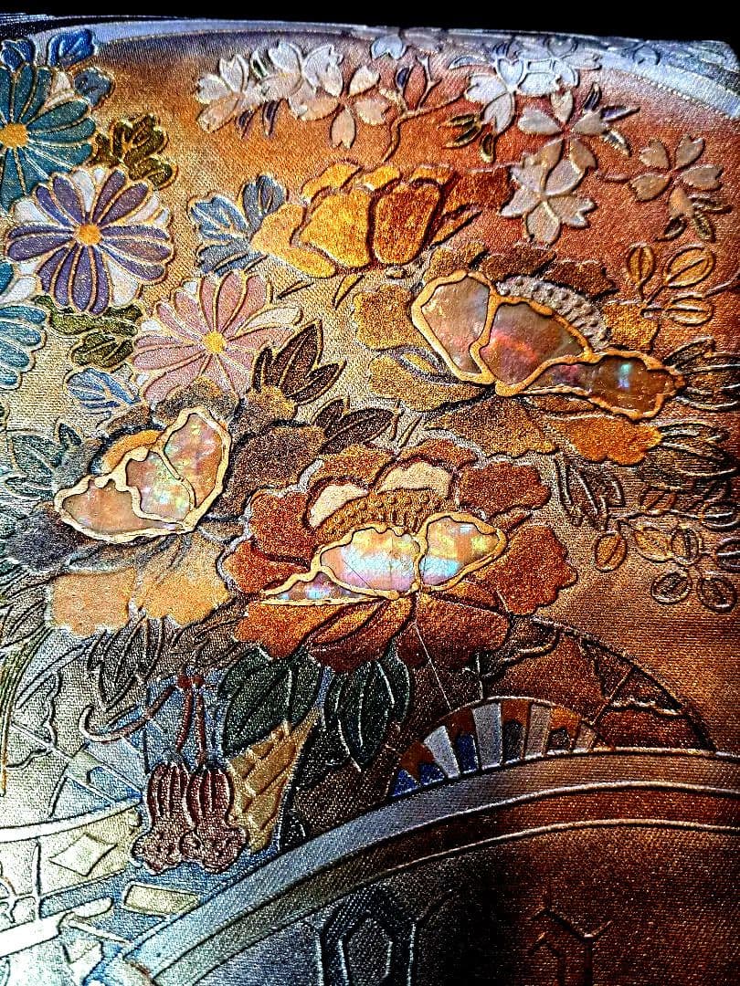 美品❇️豪華黒留袖　作家物螺鈿　古都絵巻 金彩　 比翼仕立て　フルセット