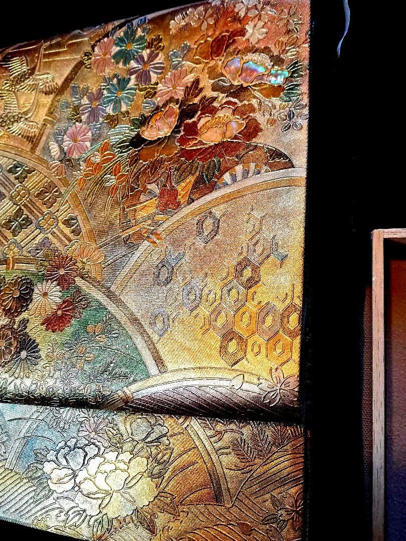 美品❇️豪華黒留袖　作家物螺鈿　古都絵巻 金彩　 比翼仕立て　フルセット