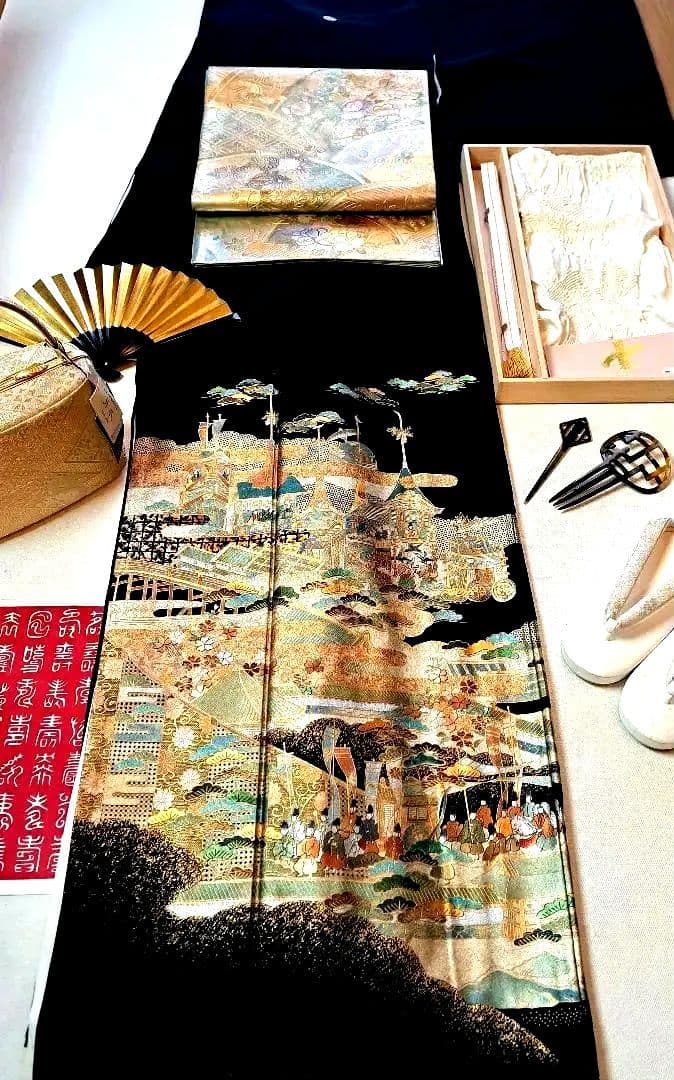 美品❇️豪華黒留袖　作家物螺鈿　古都絵巻 金彩　 比翼仕立て　フルセット