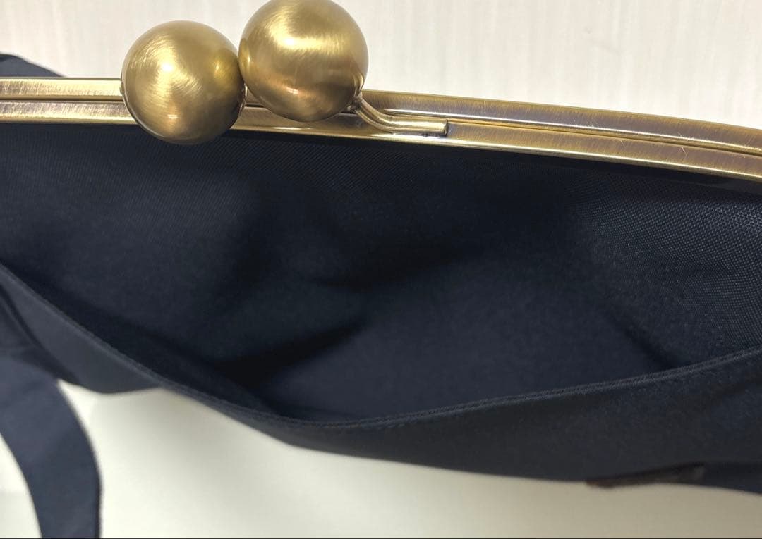 アヤノコウジ　大玉がま口ショルダーバッグ　コーデュラ　ダークネイビー