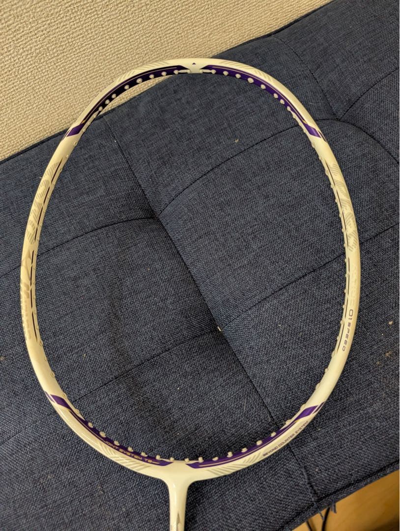 (*ｖ様 【最終値下げ】バドミントンラケット アルティウス01スピード