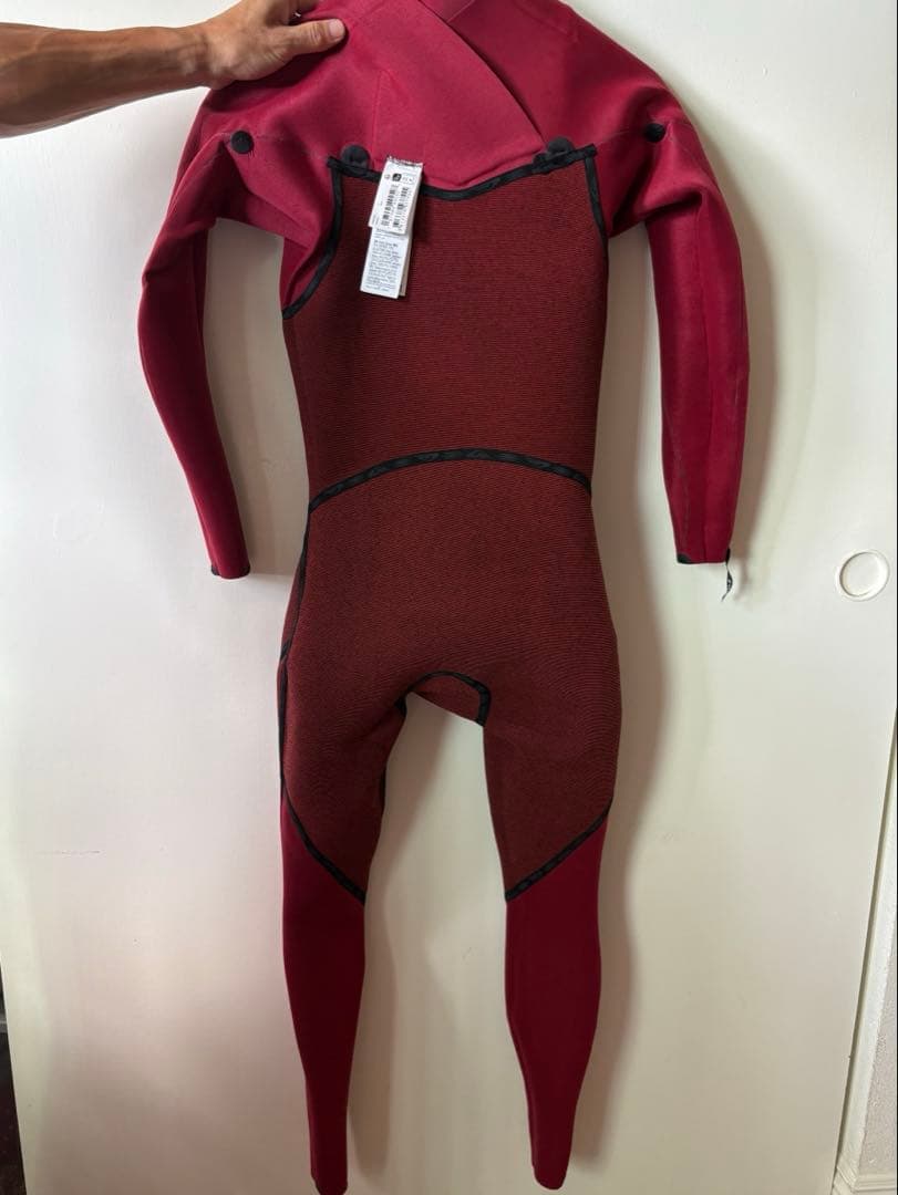 QUIKSILVER フルスーツ ブラック/レッド