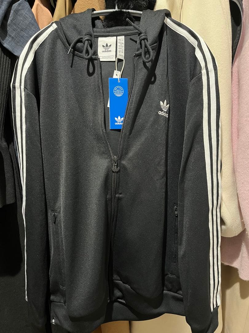 adidas ブラック フルジップフーディ 新品タグ付き