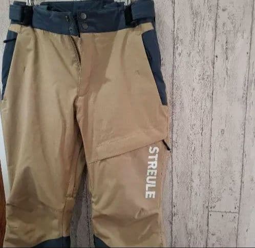 STREULER ベージュ スキーウェア