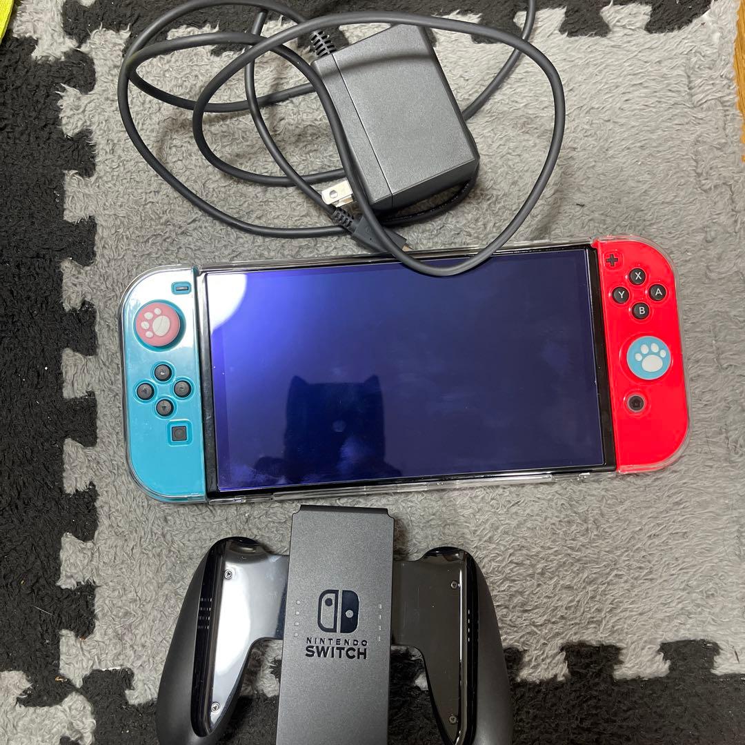 Nintendo Switch EL モデル　青/赤 肉球ボタン