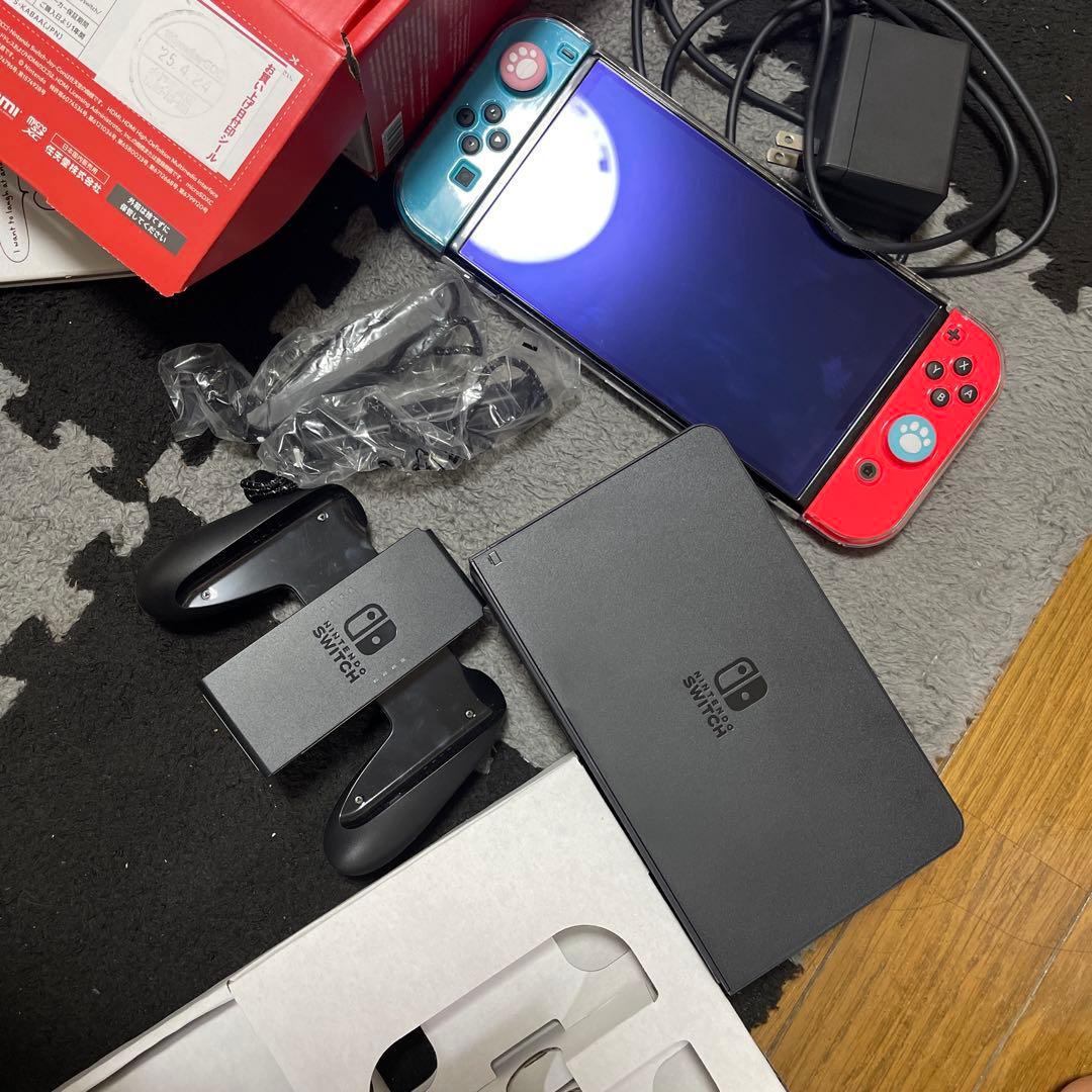 Nintendo Switch EL モデル　青/赤 肉球ボタン