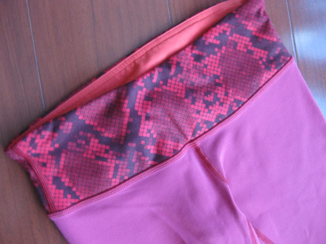 ルルレモン　ヨガ　レギンス　レッド系　4　美品