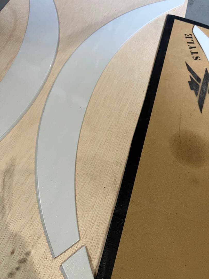 ハ*男様 80系ノアSi・ヴォクシーZS用ワンオフのダウン風フェンダー　i−tu