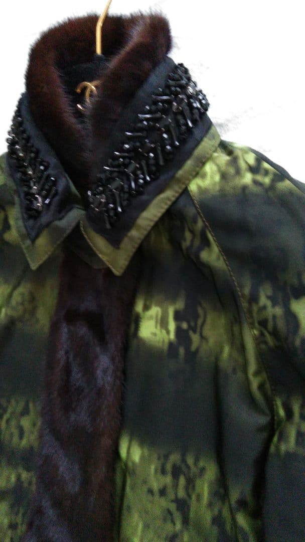 PRADA　キラキラビジュー　デンマーク産ミンク付　中綿　コート