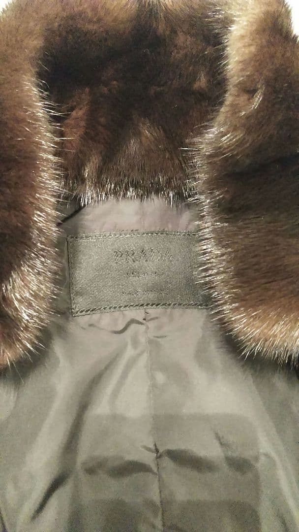 PRADA　キラキラビジュー　デンマーク産ミンク付　中綿　コート