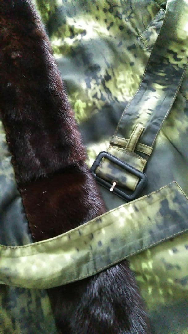 PRADA　キラキラビジュー　デンマーク産ミンク付　中綿　コート