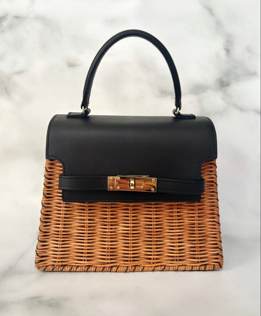 The Bagmati フラップショルダーカゴバッグ　anuans アニュアンス