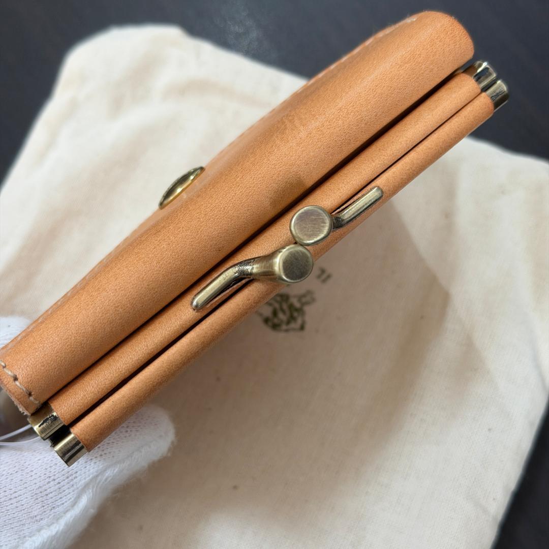 【新品未使用】イルビゾンテ 二つ折り がま口 財布 ヌメ ナチュラル
