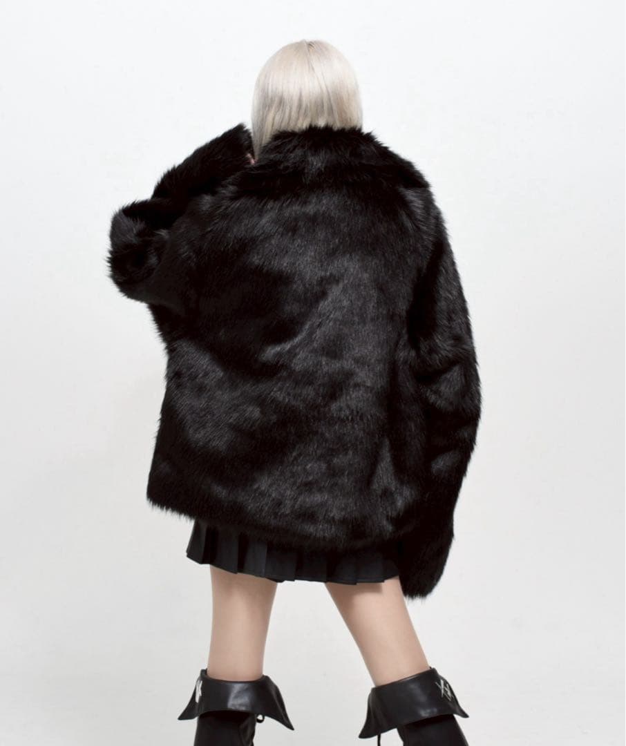 『REFLEM/レフレム』ベルト付きクロップファージャケット