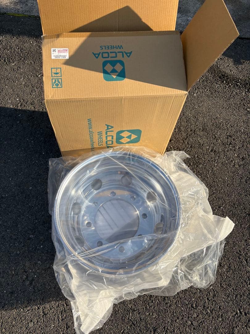 新品②本　大型低床トラック用　アルコア　ISO用　アルミホイール　8穴