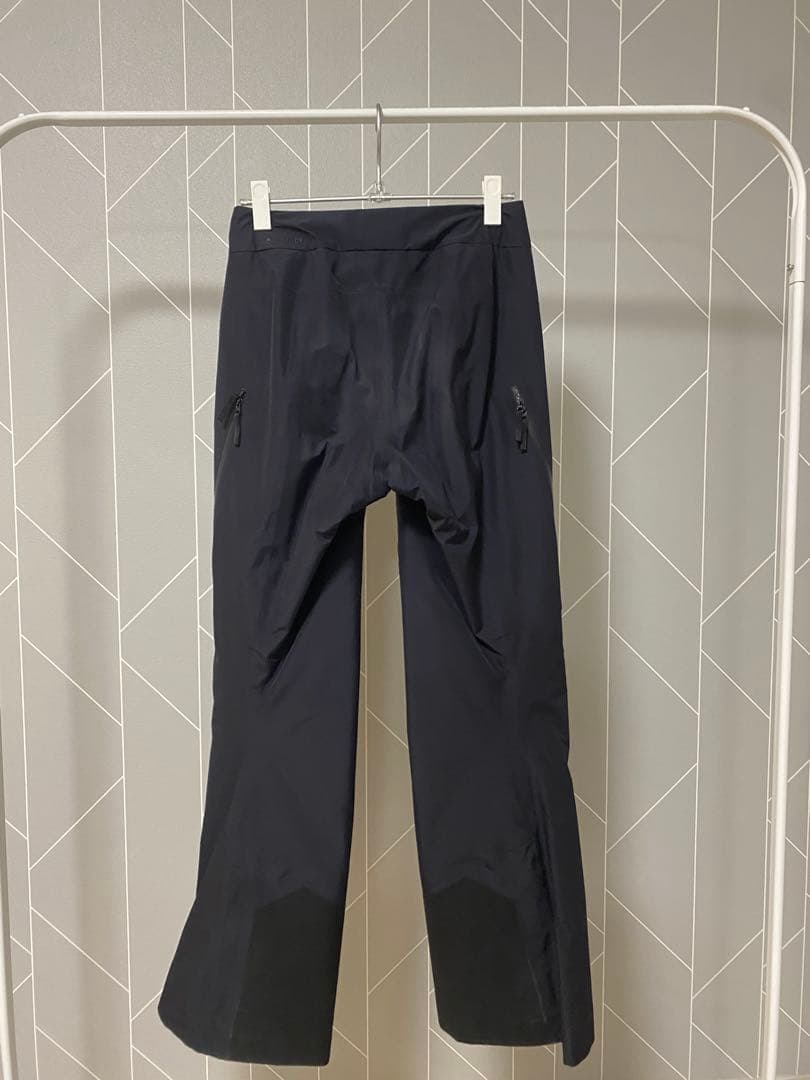 ARC'TERYX ウィメンズ スノーボードパンツ サイズ0 黒