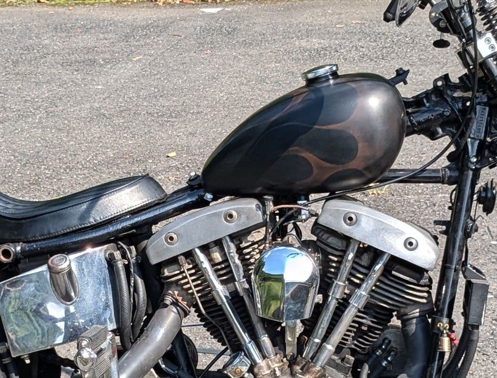 ハーレーピーナツタンクハイトンネル　ショベル　エボ　キャップコック付き