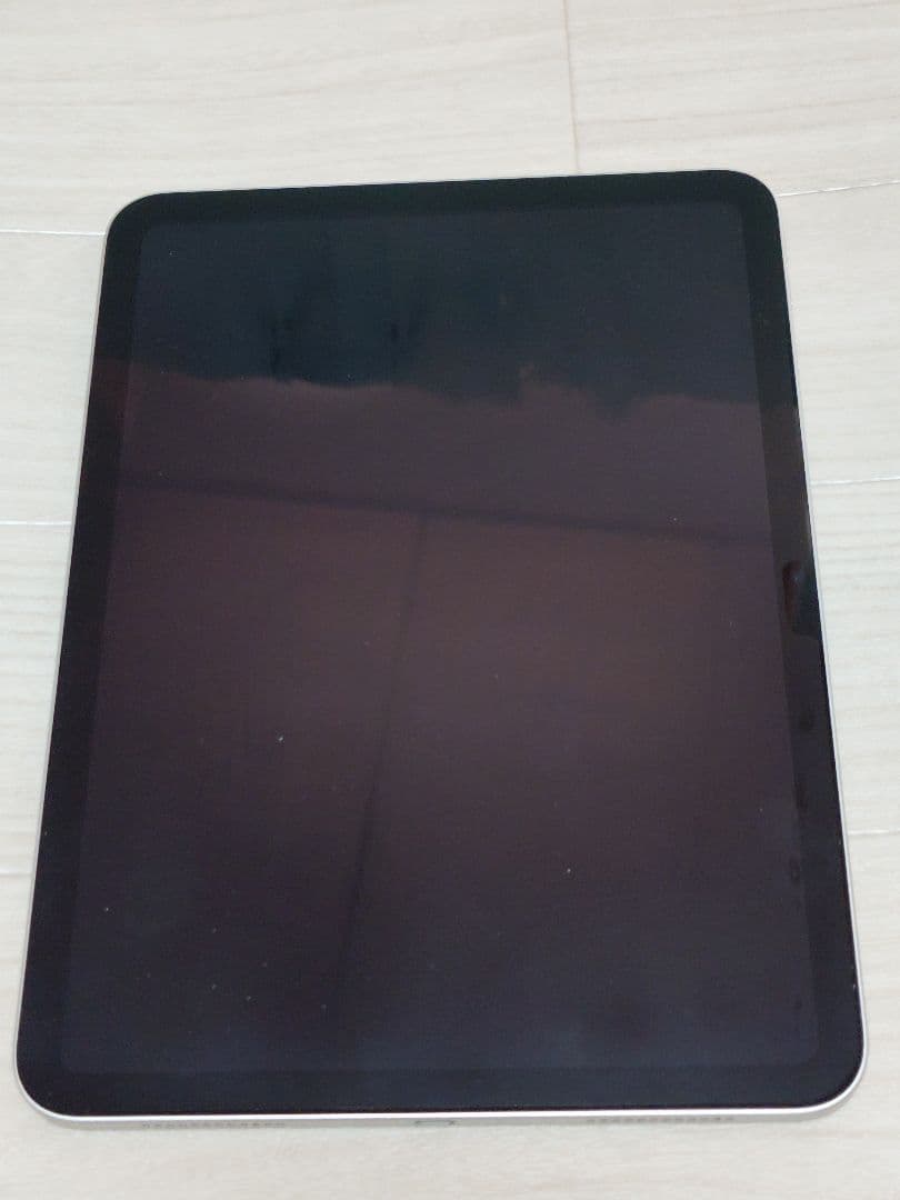 iPad 第10世代 64GB Wi-Fi シルバー 美品 付属品完備