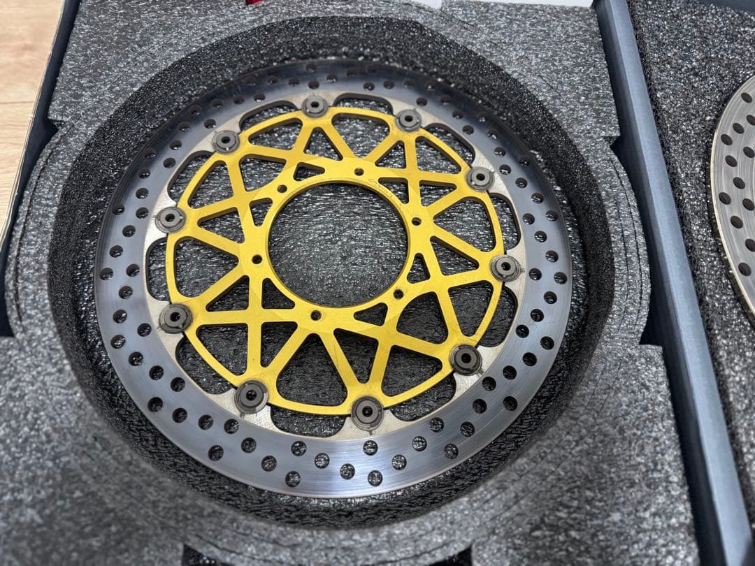 b*o様 brembo ブレーキローター スーパースポーツ 左右セット320φ