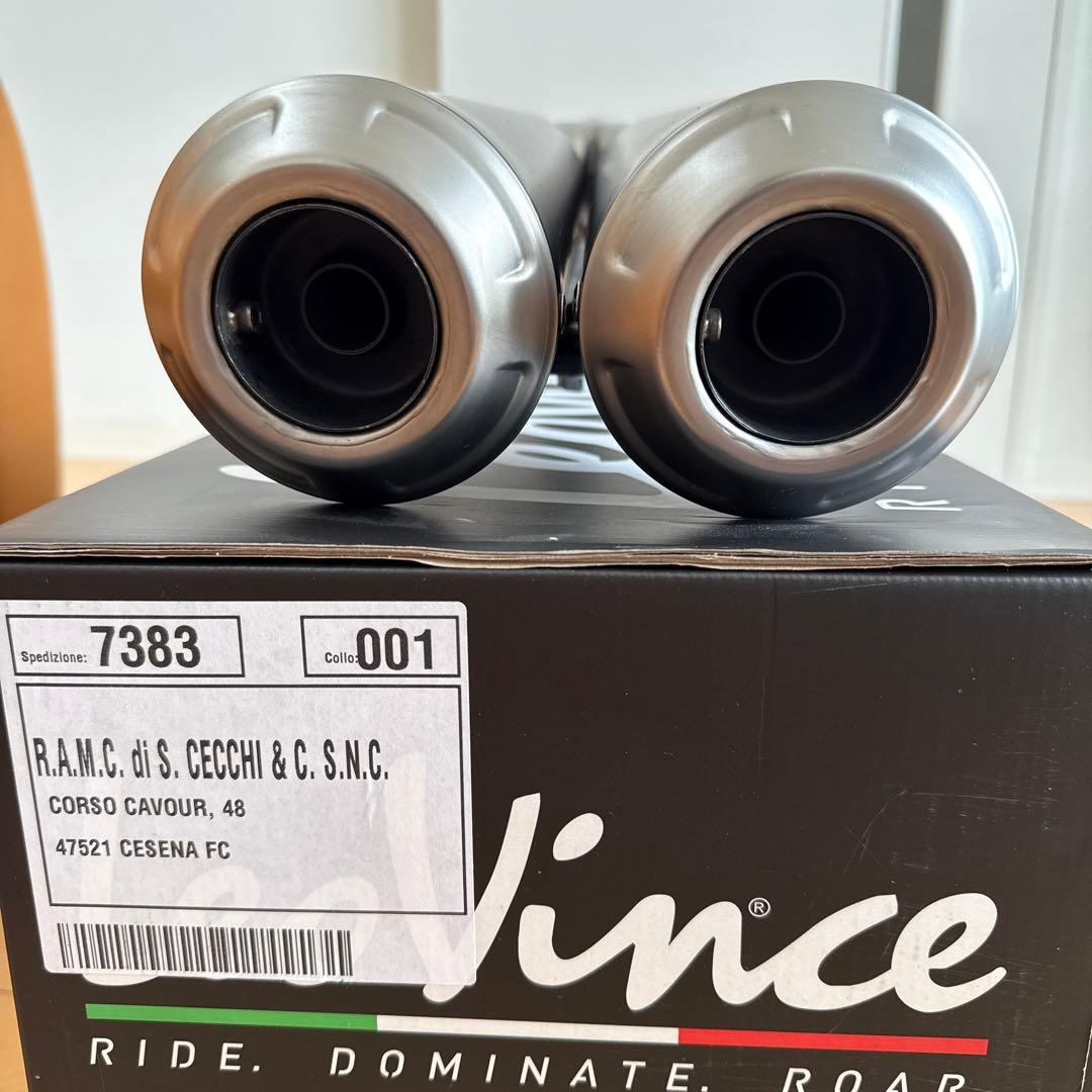 vitpilen701 svartpilen701 スリップオンマフラー