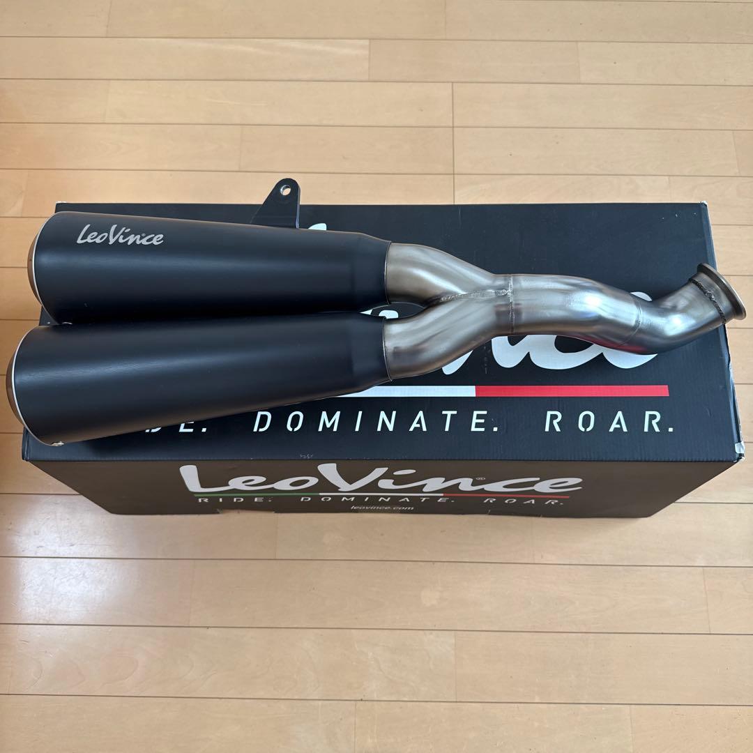 vitpilen701 svartpilen701 スリップオンマフラー