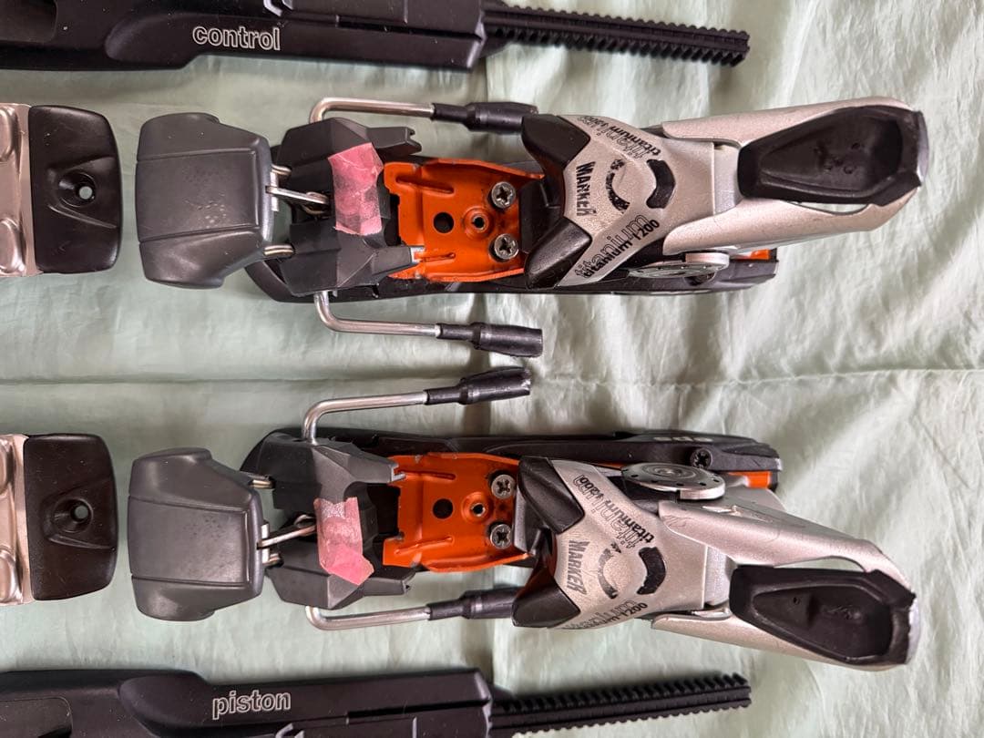 ◆ MARKER TITANIUM 1200 PISTON プレ一ト付モデル