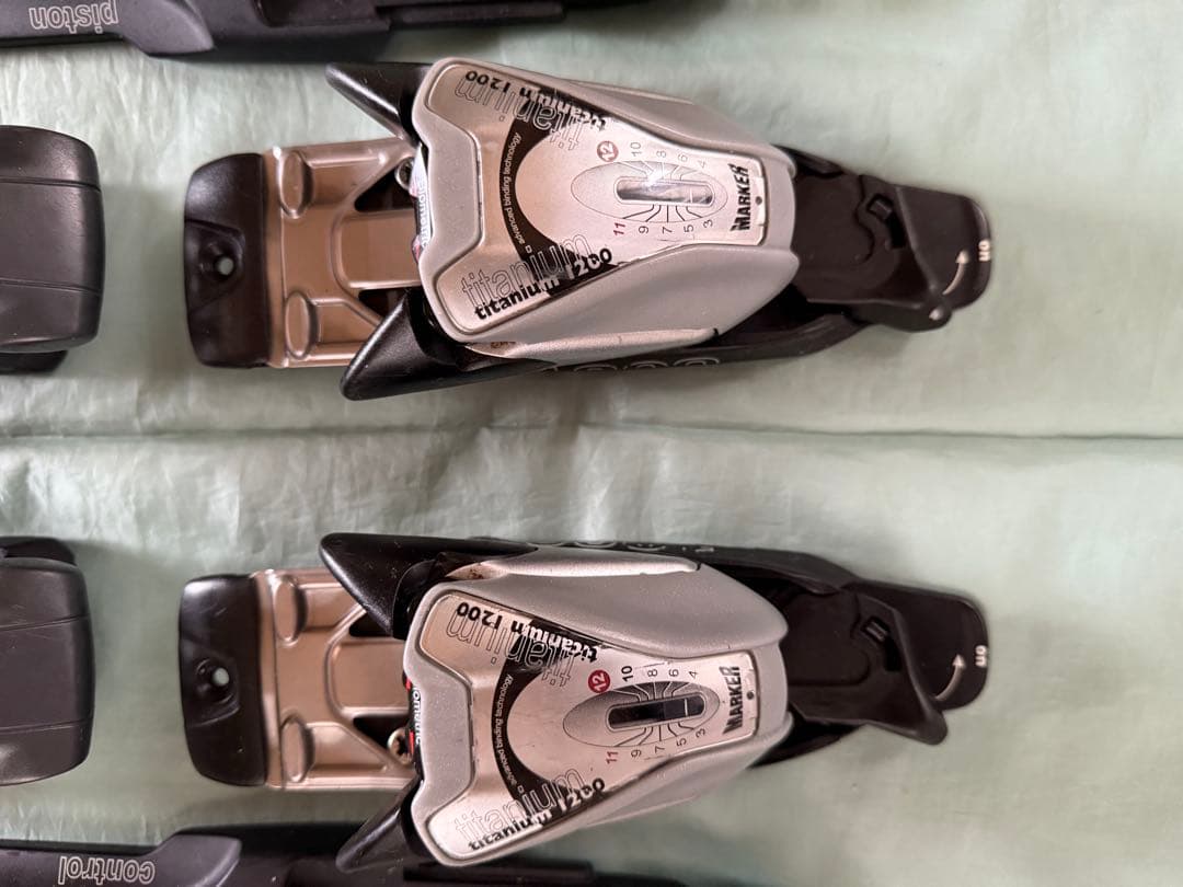 ◆ MARKER TITANIUM 1200 PISTON プレ一ト付モデル