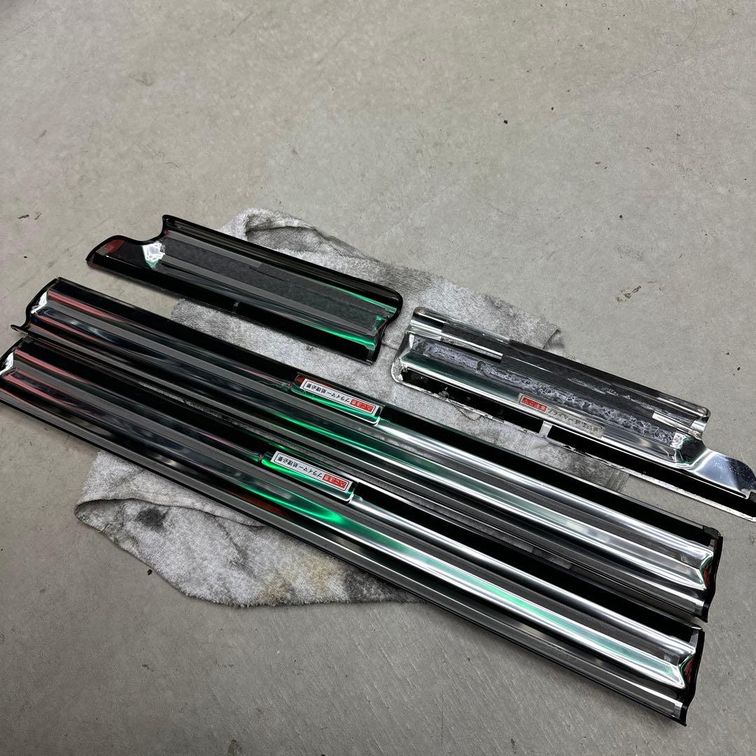 極美品　l700s ミラジーノ　内装ステップ