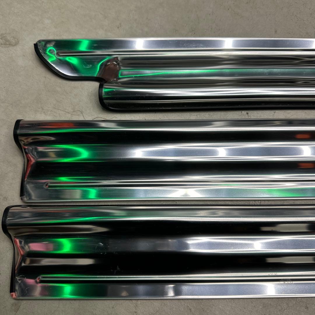 極美品　l700s ミラジーノ　内装ステップ