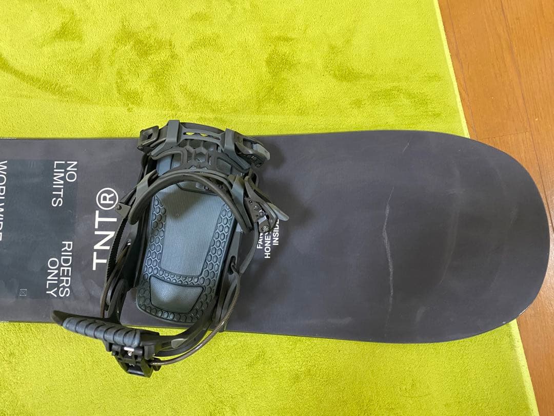 TNT FNTC スノーボード 147 FLOW ビンディング　グラトリ