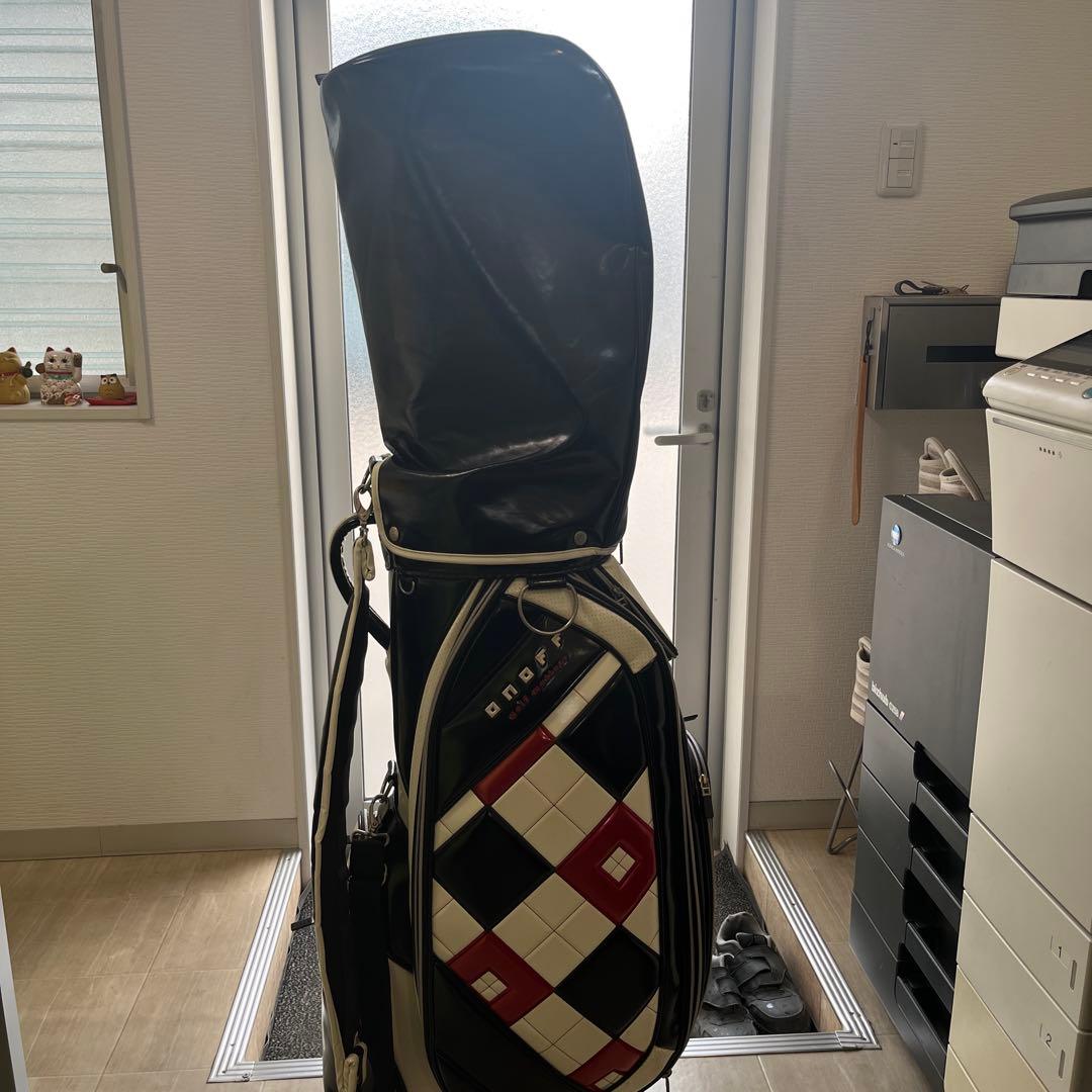 onoff ゴルフキャディバッグ 黒/白