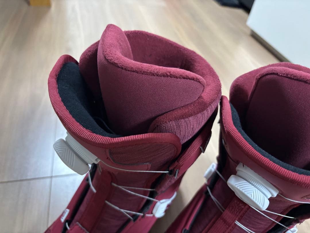 ★展示品★お洒落　可愛い　ヘッド　スノーボード ブーツ BOA レディース