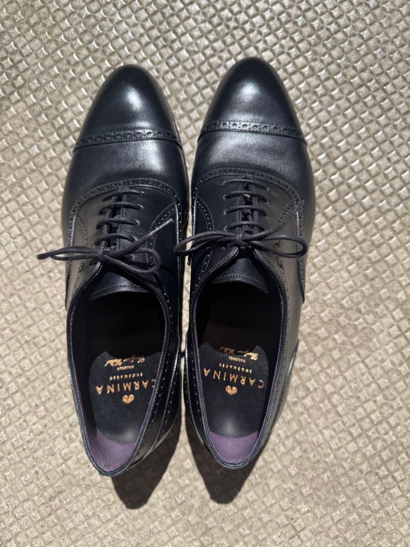 carmina カルミーナ　ストレートチップ　クォーターブローグ