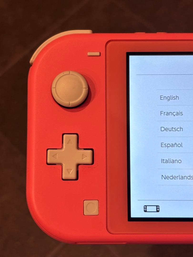 【動作○、傷あり】Nintendo Switch Lite コーラル　ジャンク
