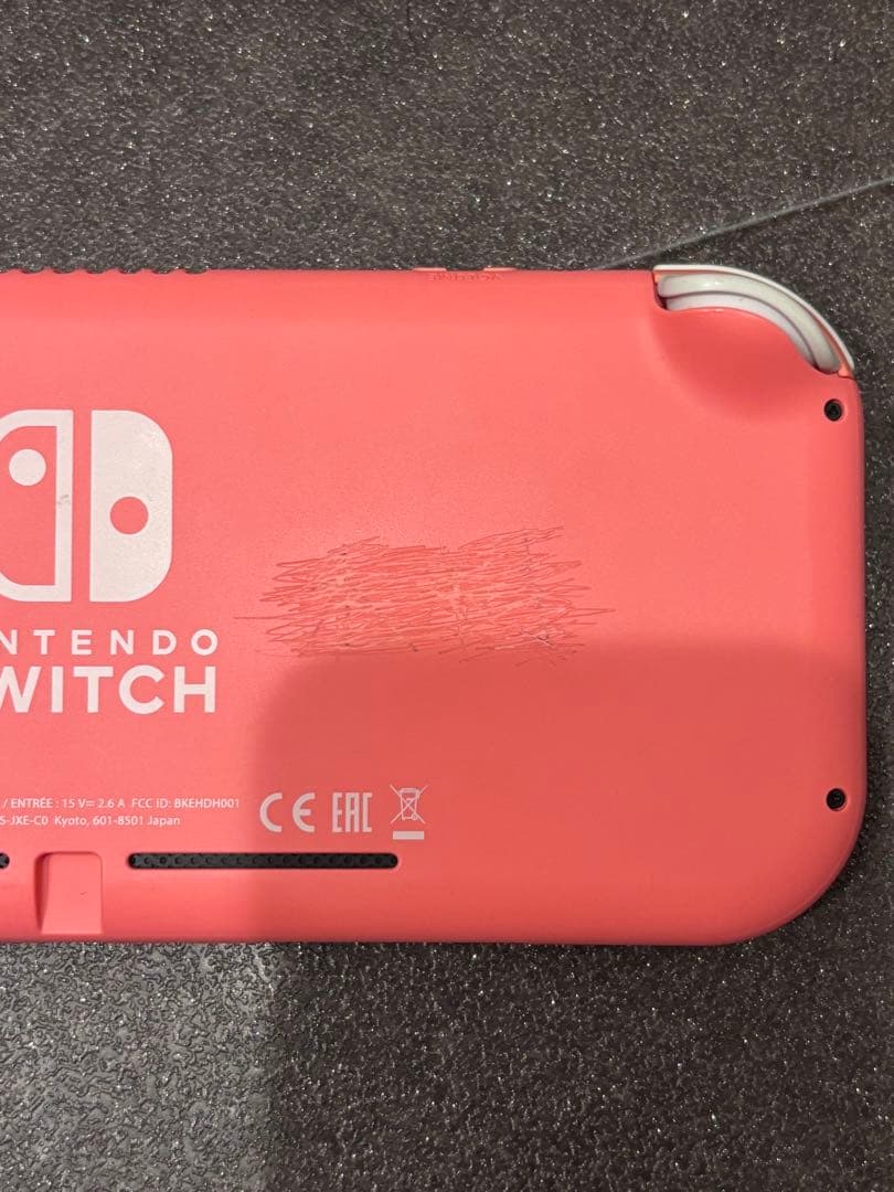 【動作○、傷あり】Nintendo Switch Lite コーラル　ジャンク