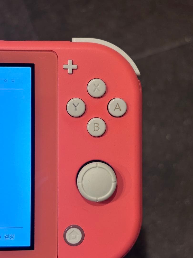 【動作○、傷あり】Nintendo Switch Lite コーラル　ジャンク
