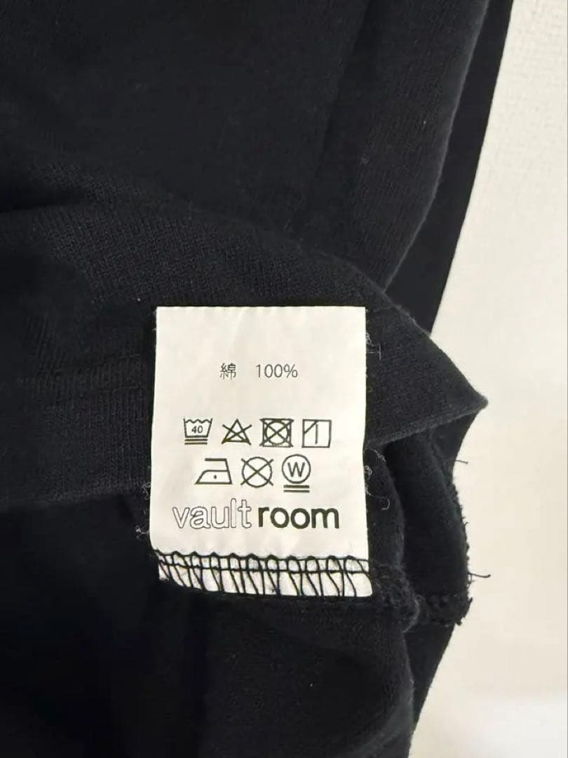 vaultroom モノクロボルト君　ロングTシャツ