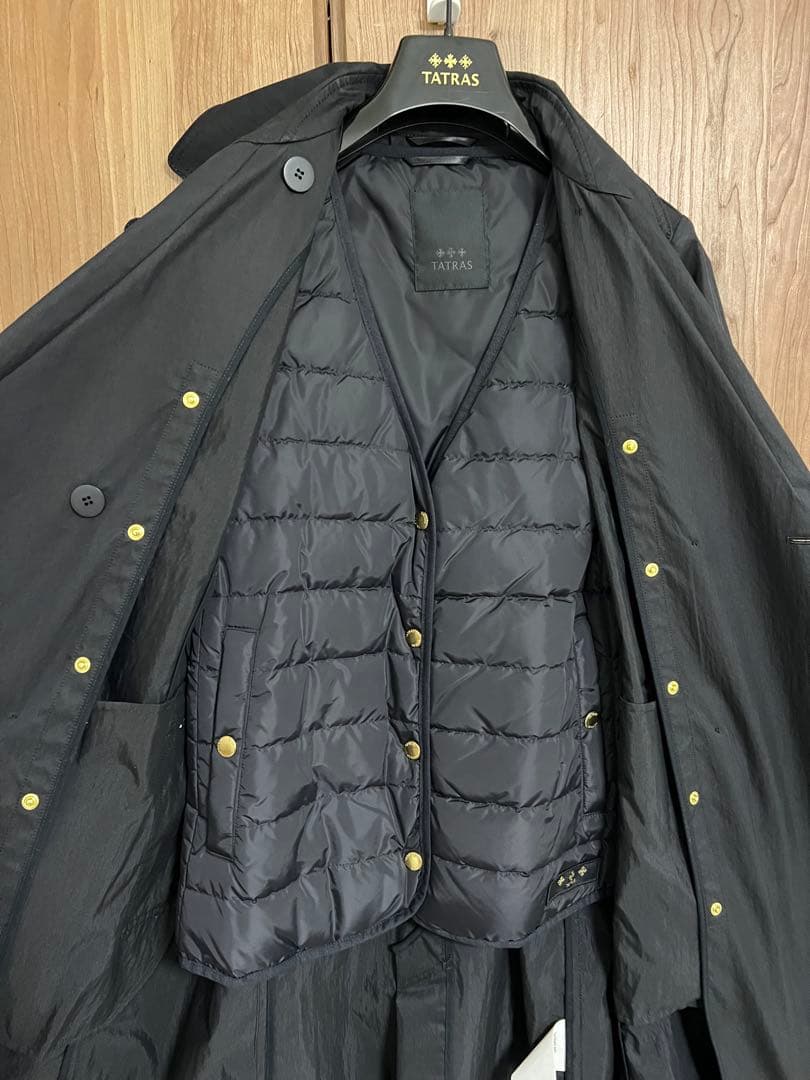 未使用❗️TATRAS ブラック トレンチコート（インナーダウン付き）サイズ03