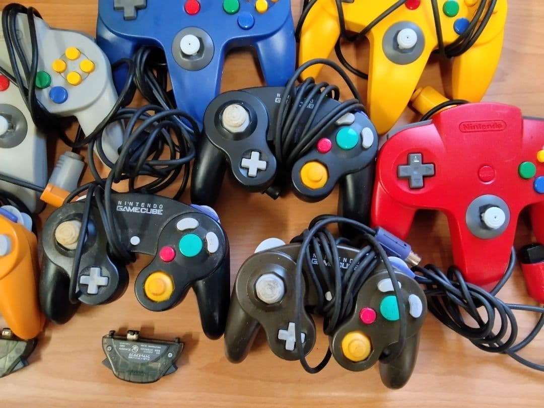 (送料無料鹿児島発)ジャンク品 任天堂 ゲーム機コントローラーセット