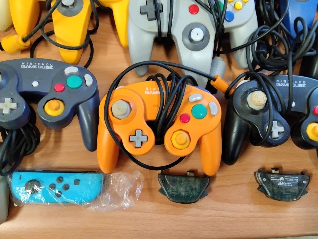 (送料無料鹿児島発)ジャンク品 任天堂 ゲーム機コントローラーセット