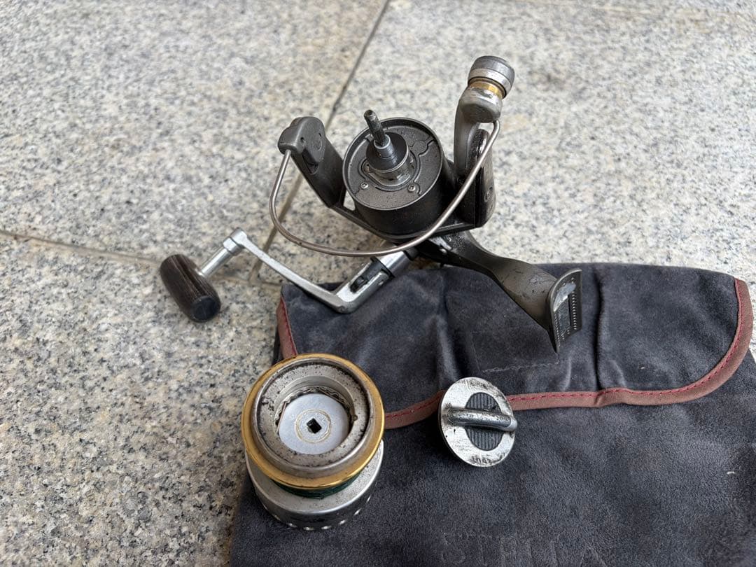 ジャンク品　SHIMANO STELLA 3000 スピニングリール