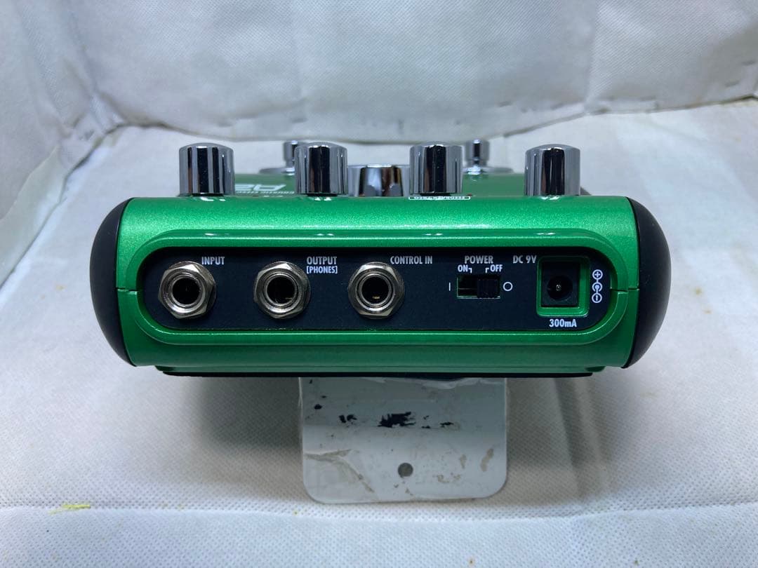 zoom アコースティック　マルチエフェクター A2　互換ＡＣアダプター付属