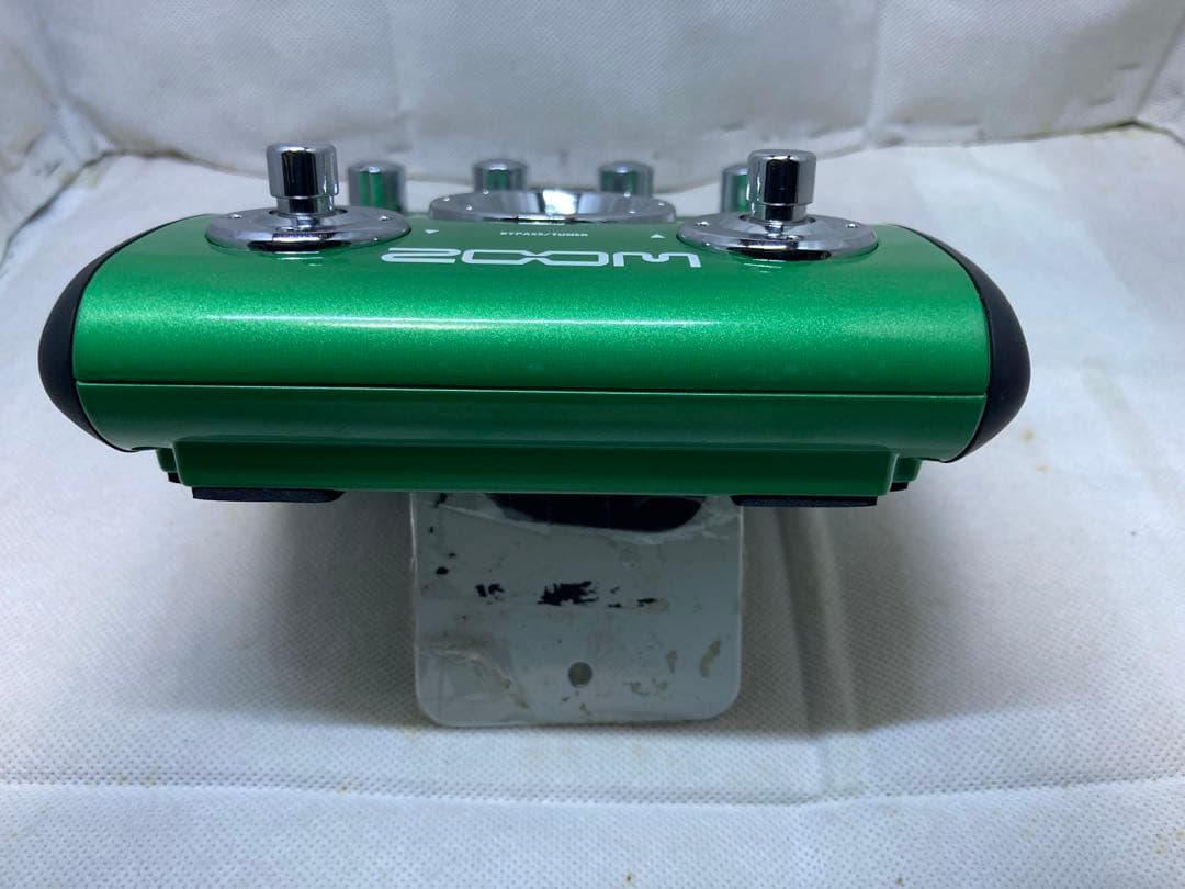 zoom アコースティック　マルチエフェクター A2　互換ＡＣアダプター付属